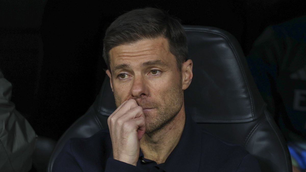 Real Madrid's head coach Xabi Alonso looks on during the UEFA Champions League match against Manchester City, Santiago Bernabeu Stadium, Madrid, Spain, Dec. 10, 2025. (EPA Photo)