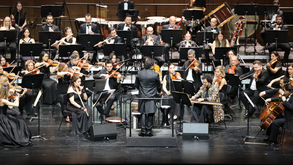 Istanbul orchestra marks 80 years with anniversary concert