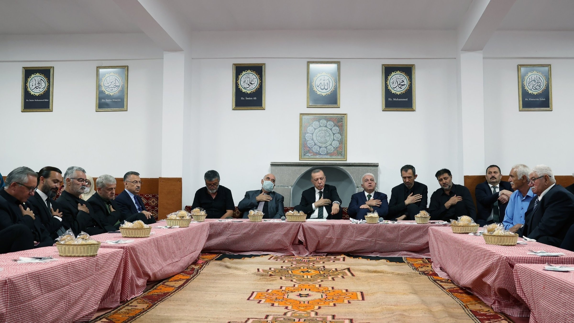 AK Party slams Turkish opposition leader’s hate speech for Alevis