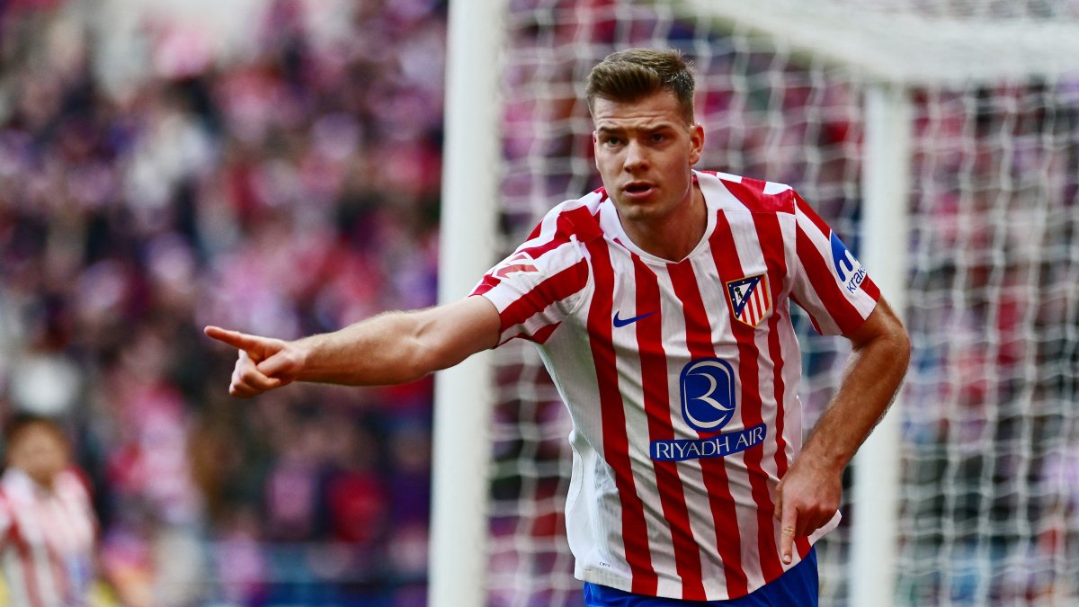 Atletico Madrid's Alexander Sorloth celebrates after scoring during a La Liga match against Valencia at Riyadh Air Metropolitano, Madrid, Spain, Dec. 13, 2025. (Reuters Photo)