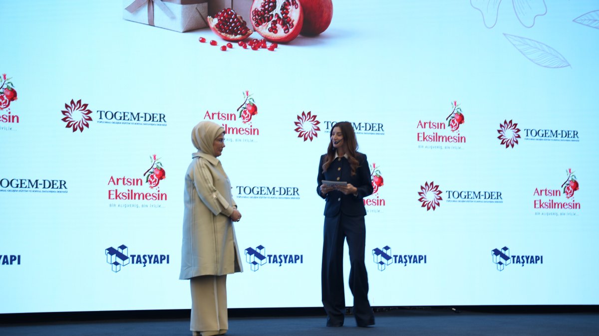 First lady Emine Erdoğan (L) and the event host, Funda Karayel, onstage at the &quot;One Purchase, A Thousand Acts of Kindness&quot; market, Istanbul, Türkiye, Dec. 13, 2025. (Courtesy of Funda Karayel)