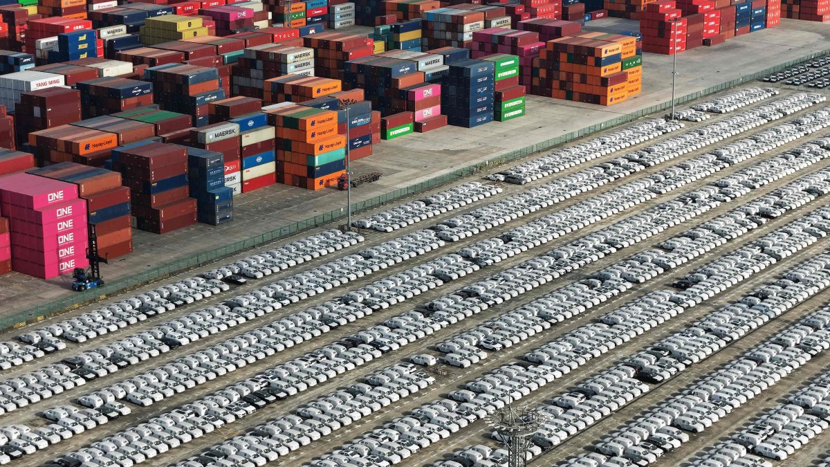 Europe faces new 'China shock' as cheap imports crowd market