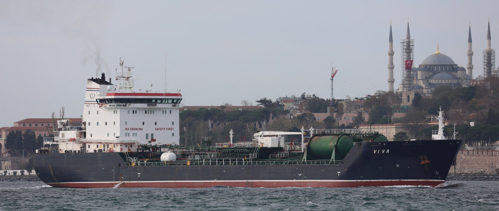 Turkish-owned chemical tanker Viva transits the Bosphorus enroute to the Black Sea, in Istanbul, Türkiye, Nov. 18, 2025. (Reuters Photo)