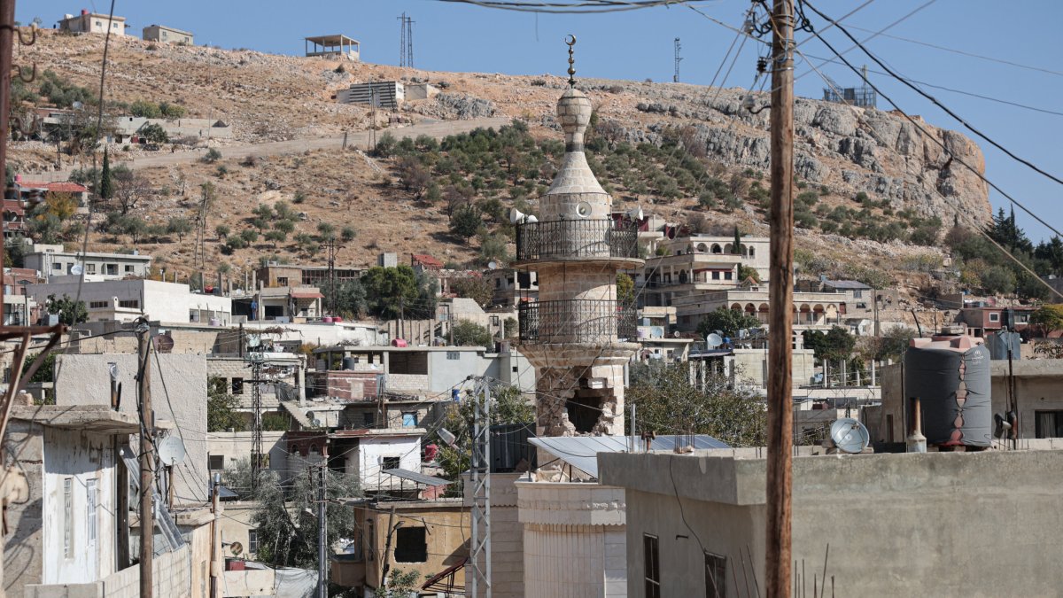 Before diplomacy begins, Israel moves on ground in Syria