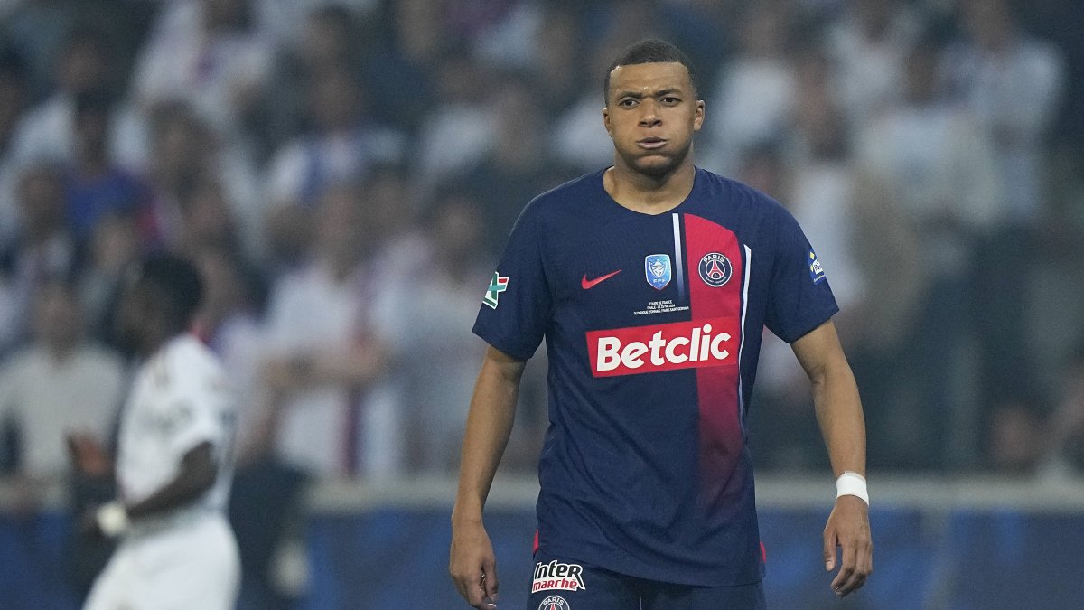 Kylian Mbappe reacts during the French Cup final match between Lyon and PSG at the Pierre Mauroy stadium, Villeneuve d'Ascq, France, May 25, 2024. (AP Photo)