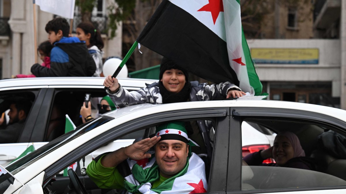 US Congress permanently lifts sanctions on Syria