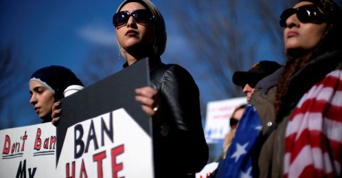 Rights activists hold a rally in front of the White House to mark the anniversary of the first Trump administration travel and refugee ban in Washington, U.S., Jan. 27, 2018. (Reuters Photo)