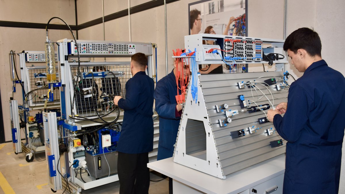 World Bank to provide $410M for youth skills training in Türkiye