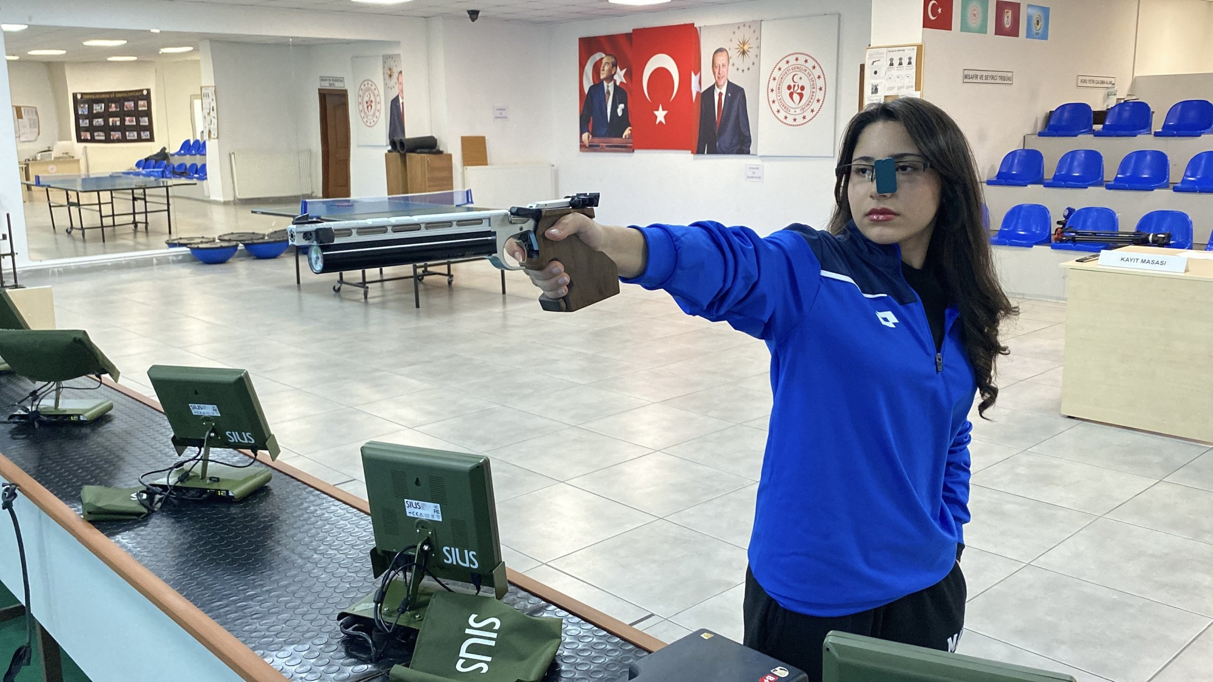 Hale Derya Eroğlu trains ahead of the European Air Weapons Championships, Kayseri, Türkiye, Dec. 10, 2025. (AA Photo)
