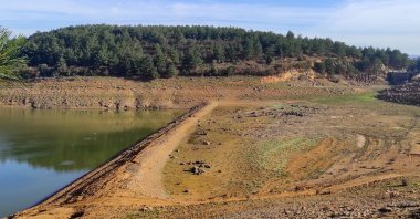 The nearly dry Kadıköy Dam, under the impact of drought as rain levels fall, is suspended, Keşan, Edirne, Türkiye, Dec. 19, 2025. (AA Photo)
