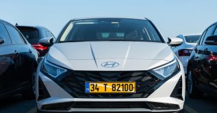 A white Hyundai i20 is parked in Istanbul, Türkiye, Aug. 3, 2023. (Shutterstock Photo)