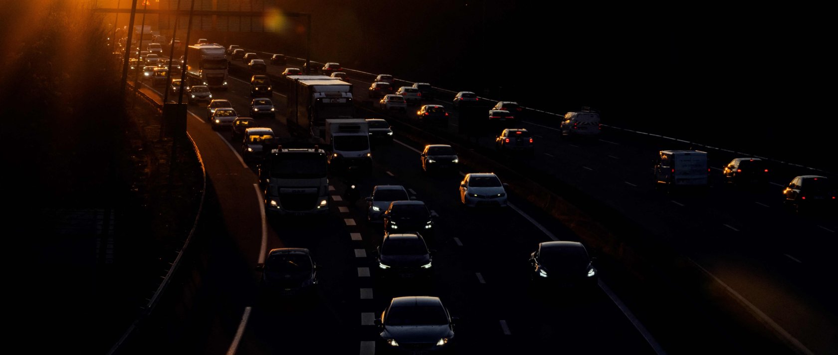 This photograph shows cars in heavy traffic as the sun rises on the road ring (peripherique) in Toulouse, southwestern France, Türkiye, Feb. 6, 2025.