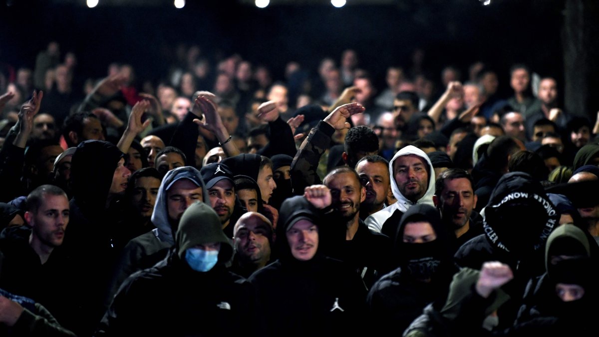 Montenegro set to restore visa-free travel for Turkish citizens