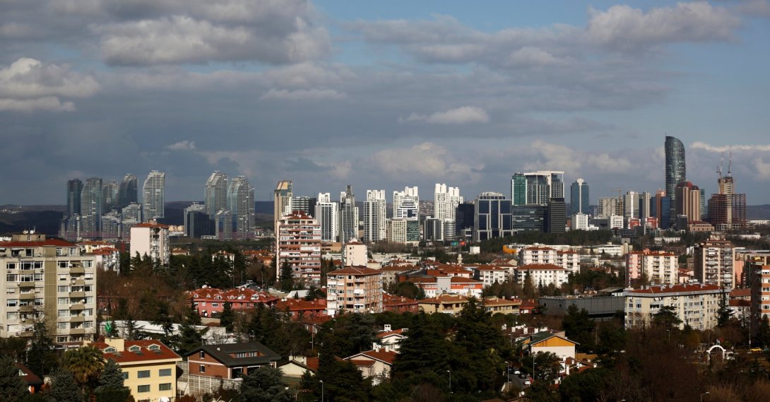 Skyscrapers in the Maslak business and financial district are seen behind the residential apartment blocks in Istanbul, Türkiye, Jan. 23, 2020. (Reuters Photo)