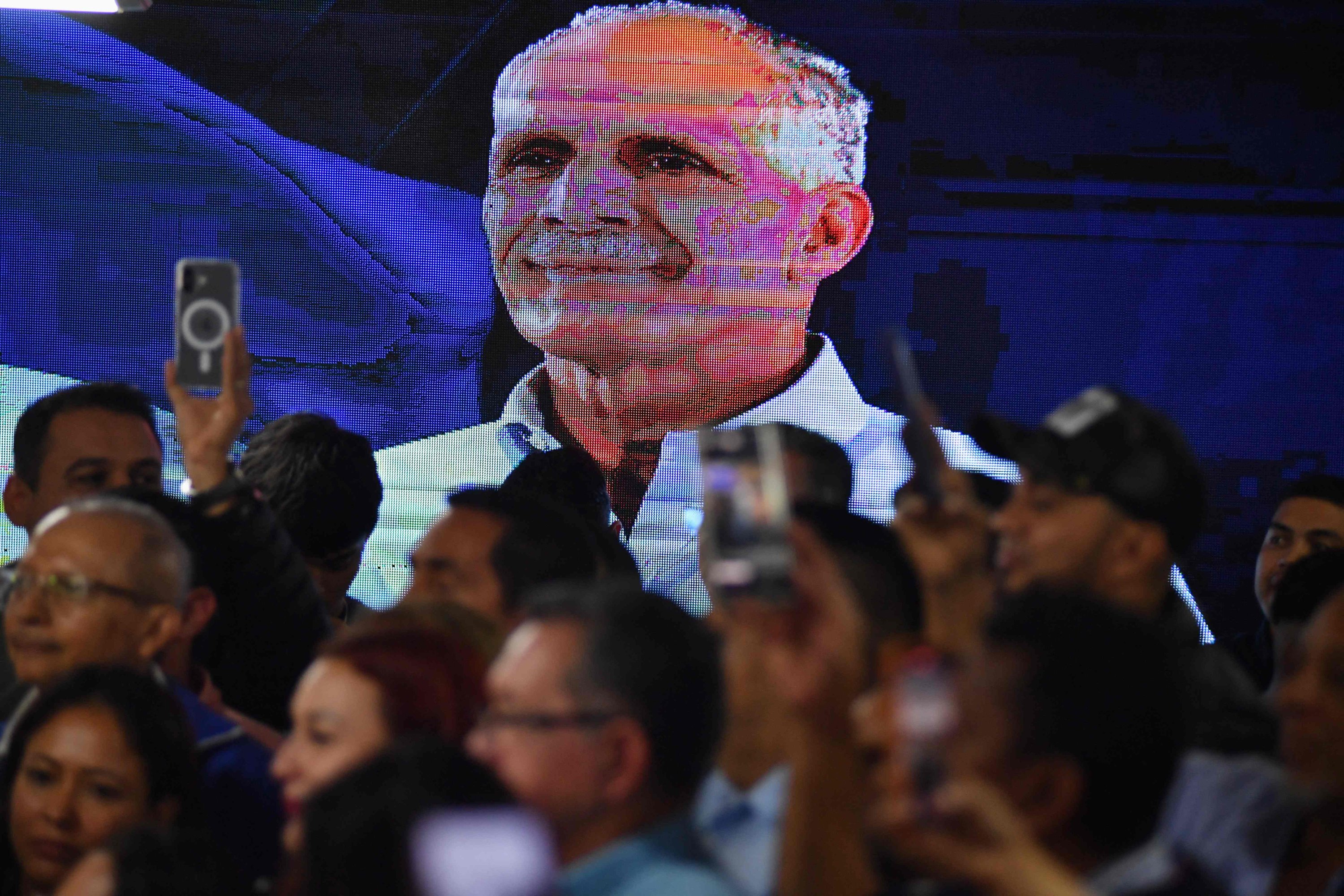 Trump-endorsed Nasry Asfura re-elected as Honduras president