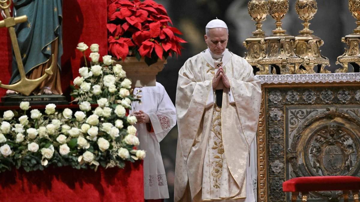 Pope Leo XIV performs the Christmas mass at St Peter's Basilica in the Vatican, Dec. 25, 2025. (AFP Photo)