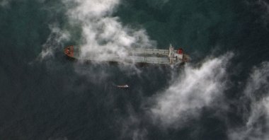 A satellite image shows the Skipper, a very large crude carrier and the first Venezuela-related vessel seized by the U.S. on Dec. 10, near the shoreline of Galveston, Texas, U.S., Dec. 21, 2025. (Reuters Photo)