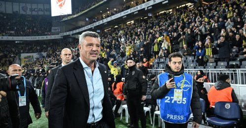 Fenerbahçe President Sadettin Saran arrives at the stadium ahead of the Ziraat Turkish Cup match between Fenerbahçe and Beşiktaş at Chobani Stadium, Istanbul, Türkiye, Dec. 23, 2025. (AA Photo)