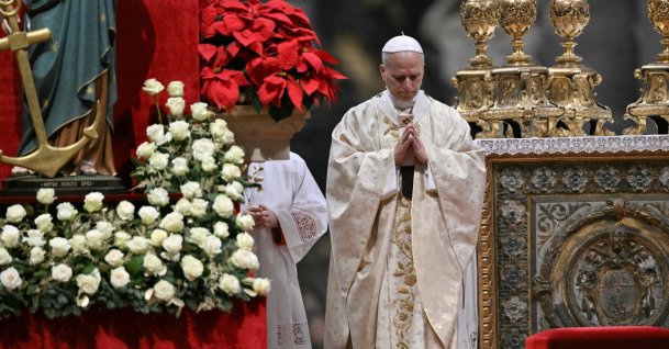 Pope Leo XIV performs the Christmas mass at St Peter's Basilica in the Vatican, Dec. 25, 2025. (AFP Photo)