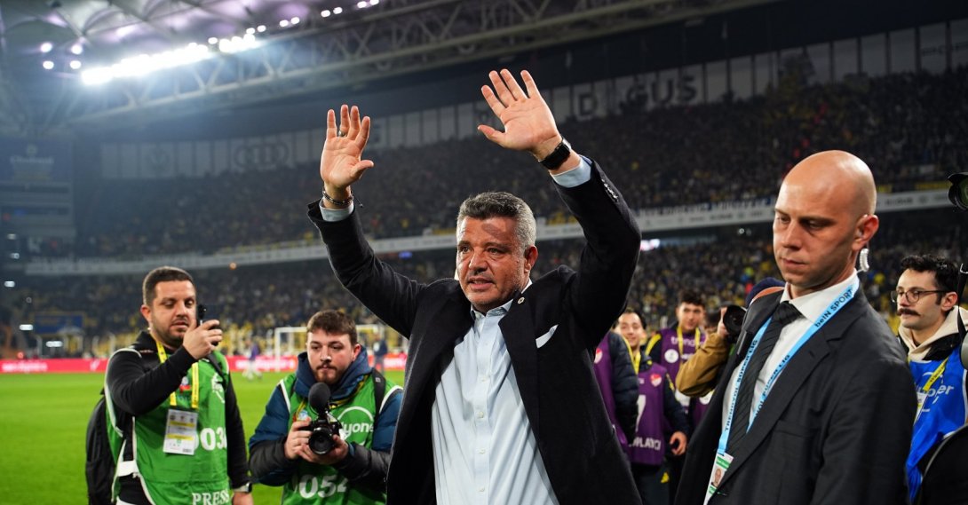 Fenerbahçe President Sadettin Saran arrives at the stadium ahead of the Ziraat Turkish Cup match between Fenerbahçe and Beşiktaş at Chobani Stadium, Istanbul, Türkiye, Dec. 23, 2025. (IHA Photo)
