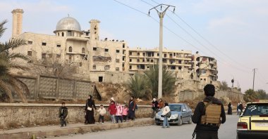 Civilians leave YPG-occupied districts for safer neighborhoods following clashes between the terrorists and government forces, Aleppo, Syria, Dec. 23, 2025. (AA Photo)