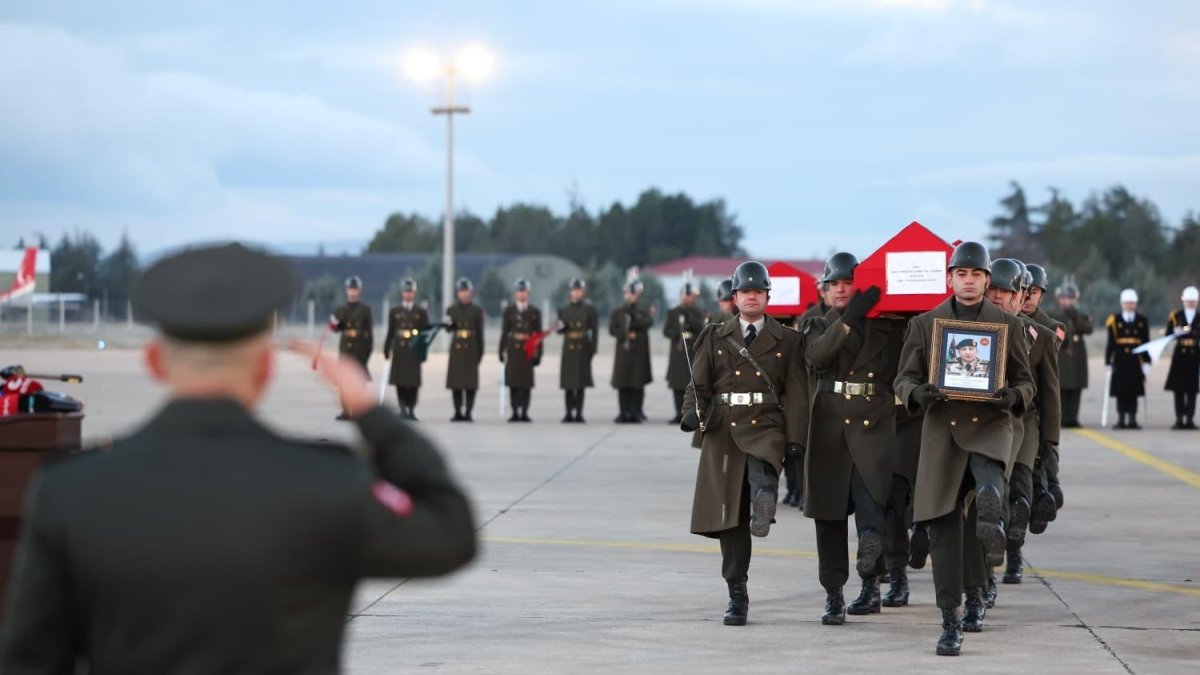 Türkiye stages military funeral for Libyan officers killed in plane crash