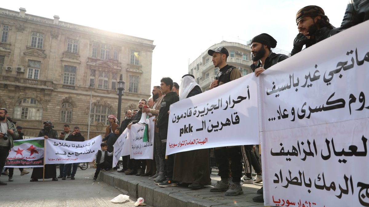 Turkish govt ally warns US-backed YPG may be ‘punished’