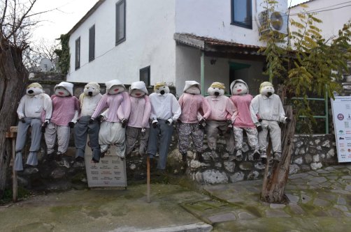 Handmade figures in village streets during the Oyuk Festival, reflecting Barbaros’ community-led cultural tourism identity in Urla, Izmir, Türkiye, Dec. 28, 2025. (DHA Photo)