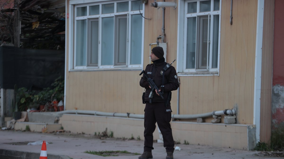 Gunfire erupts in anti-Daesh raid in NW Türkiye, 8 injured, 3 killed