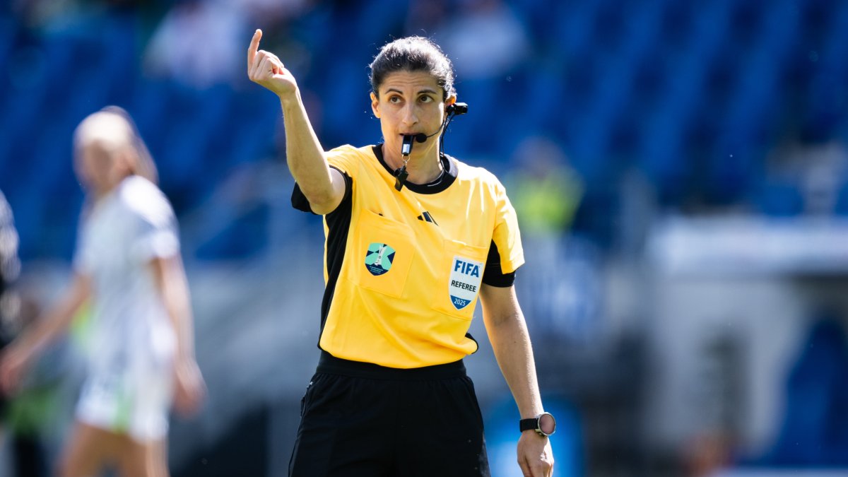FIFA eyes ref body cams, faster offside calls for 2026 World Cup