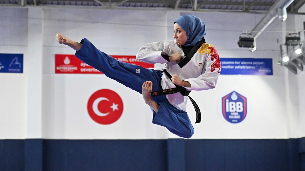 Türkiye's Kübra Dağlı eyes world gold in taekwondo comeback