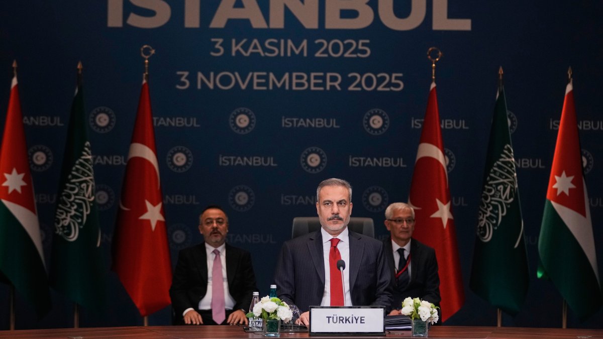 Foreign Minister Hakan Fidan chairs a meeting with counterparts from Indonesia, Qatar, Jordan, Saudi Arabia, Pakistan and the United Arab Emirates to discuss the next steps for Gaza, Istanbul, Türkiye, Nov. 3, 2025. (AP Photo)