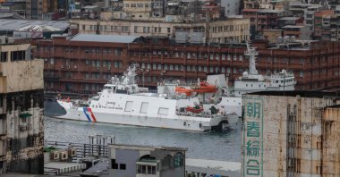 A Taiwanese coast guard vessel sails at the Keelung Harbor in Keelung, Taiwan, Dec. 30, 2025. (AFP Photo)