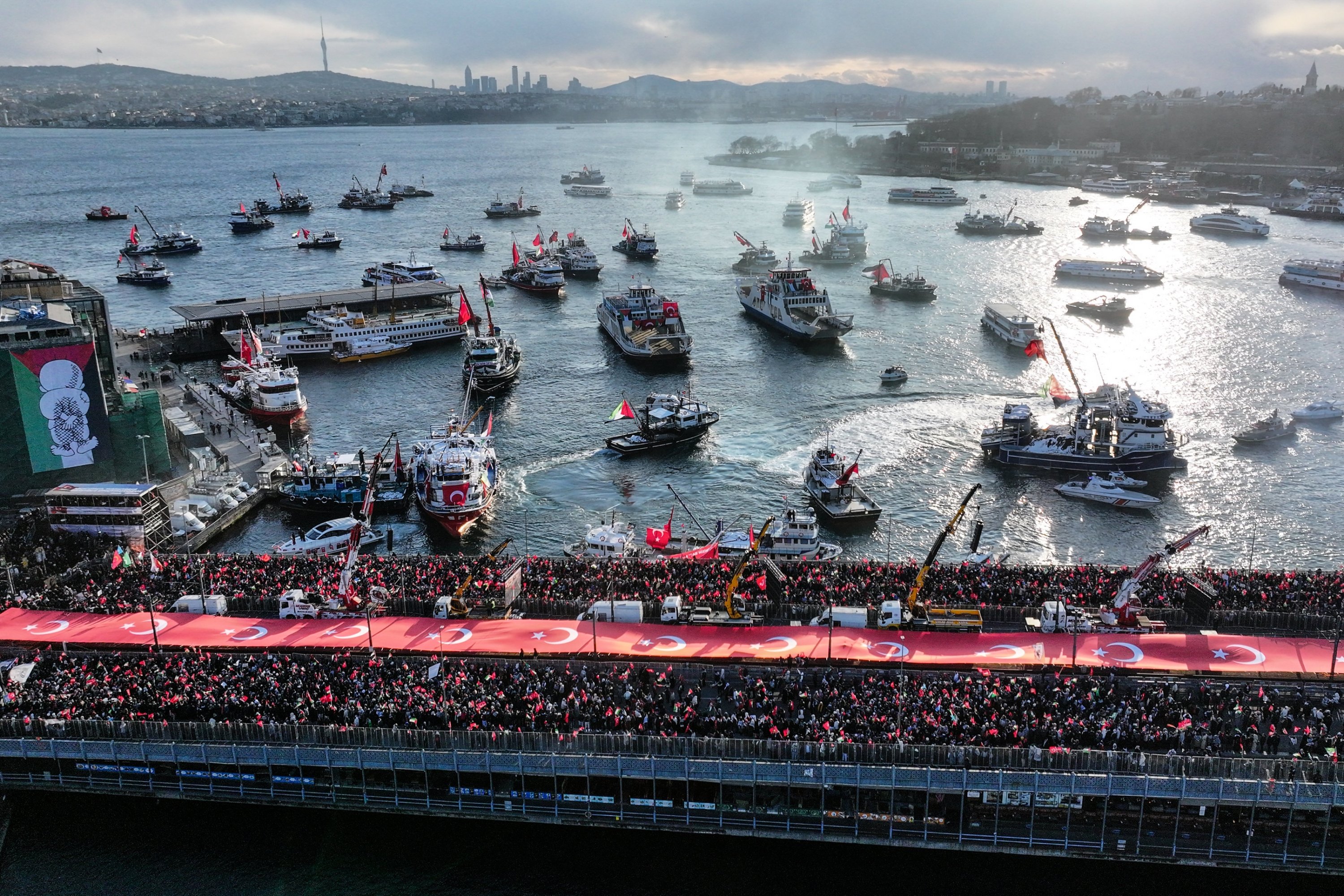 Thousands march for solidarity with Palestine in Istanbul
