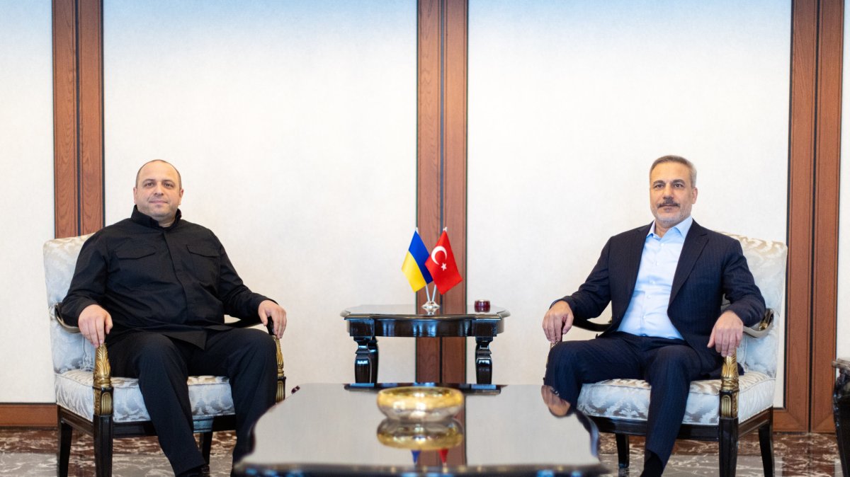 Turkish FM meets top Ukrainian negotiator Umerov