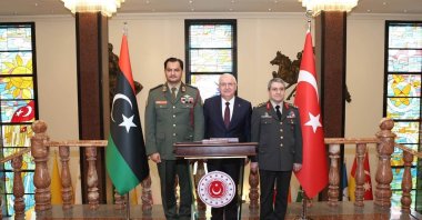Defense Minister Yaşar Güler (C) meets with Libyan National Army Chief of Land Forces Saddam Haftar (L), Ankara, Türkiye, April 4, 2025. (Photo Courtesy of Turkish Defense Ministry)
