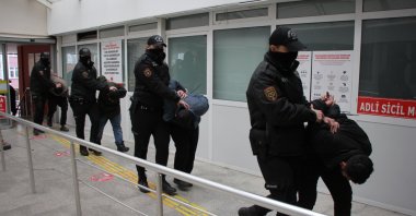 Turkish security forces detain Daesh suspects in the northwestern province of Kocaeli, Türkiye, Jan. 2, 2026. (AA Photo)