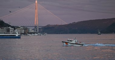 Coast Guard Command teams maintained year-end security patrols with 76 vessels and 405 personnel in the Marmara Sea, Istanbul, Türkiye, Dec. 31, 2025. (AA Photo)