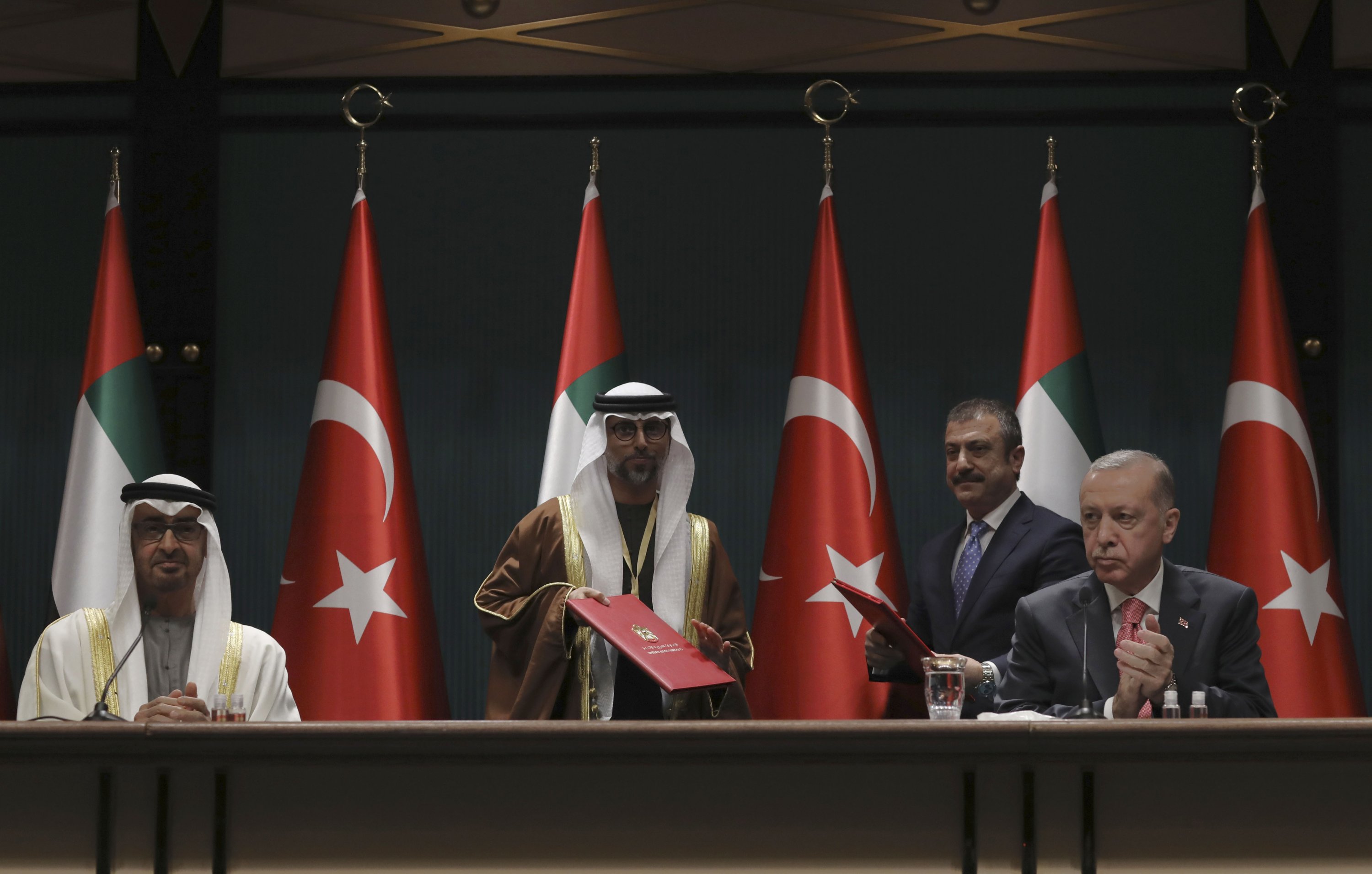 Türkiye backs integrity of Somalia and Yemen, Erdoğan tells UAE leader