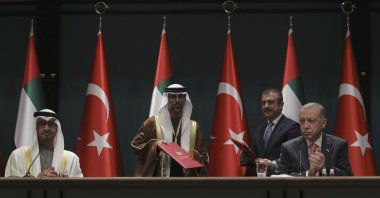 President Recep Tayyip Erdoğan and Sheikh Mohammed bin Zayed Al Nahyan (L) attend an event in Ankara, Türkiye, Nov. 24, 2021. (AP Photo) 