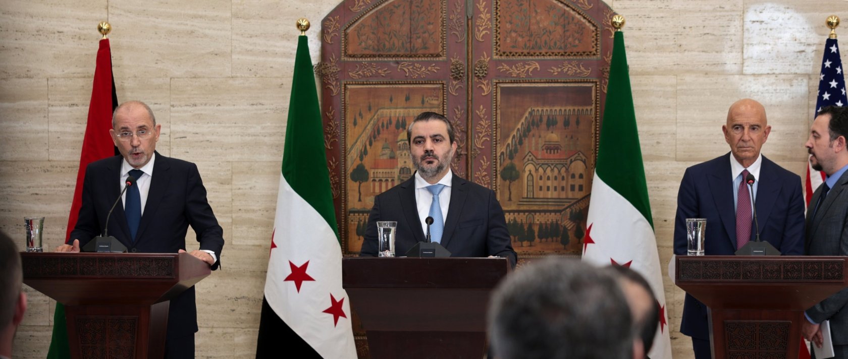 Jordanian Foreign Minister Ayman Safadi, Syria's interim Foreign Minister Asaad al-Shaibani and U.S. envoy Thomas Park attend a joint press conference in Damascus, Syria, Sept.16, 2025. (EPA File Photo)