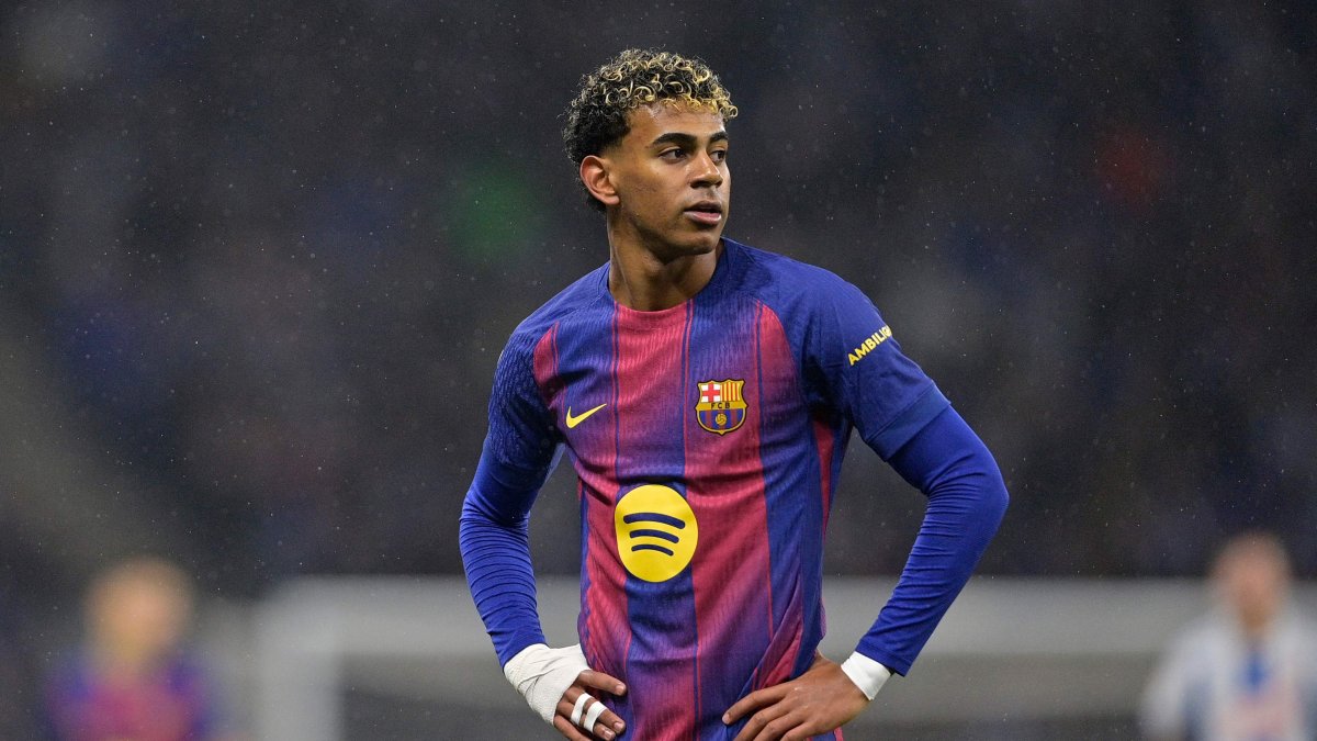 Barcelona's Lamine Yamal reacts during the Spanish League football match against Espanyol at RCDE Stadium in Cornella de Llobregat, Barcelona, Spain, Jan. 3, 2026. (AFP Photo)