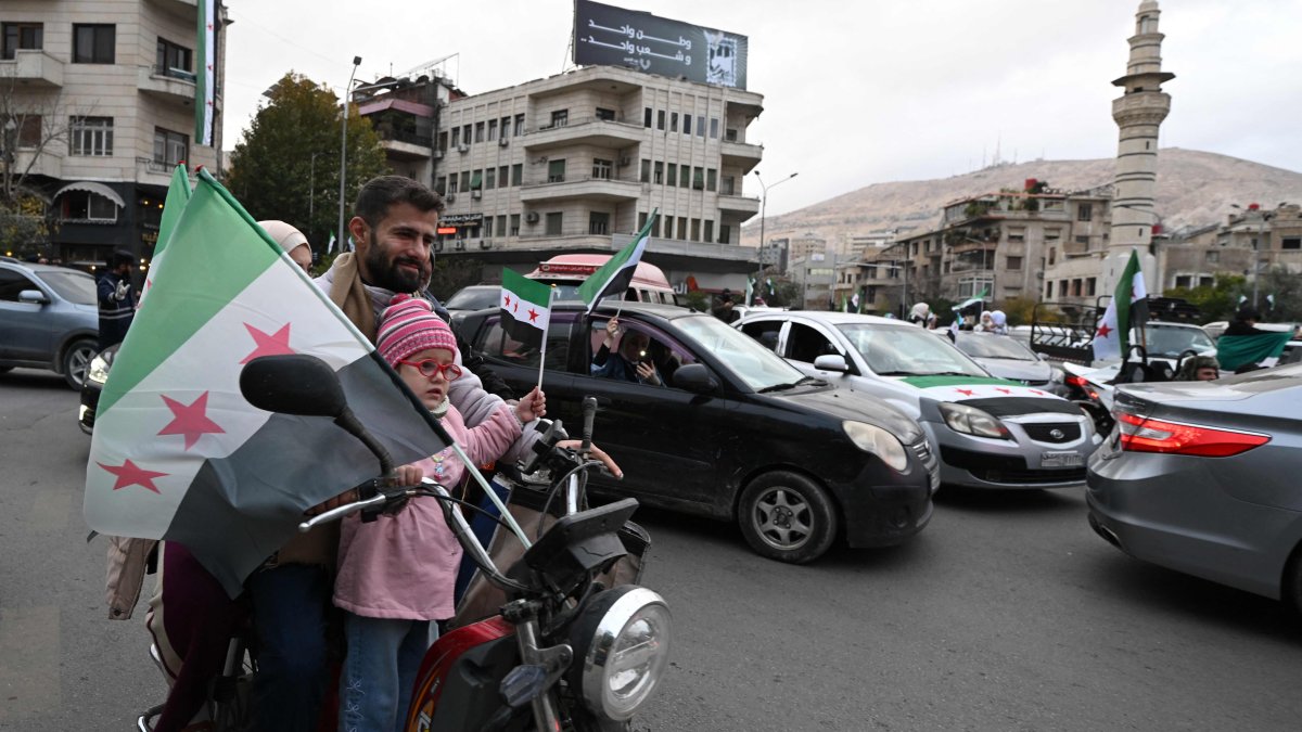 Syrian FM leads latest round of US-backed talks with Israel