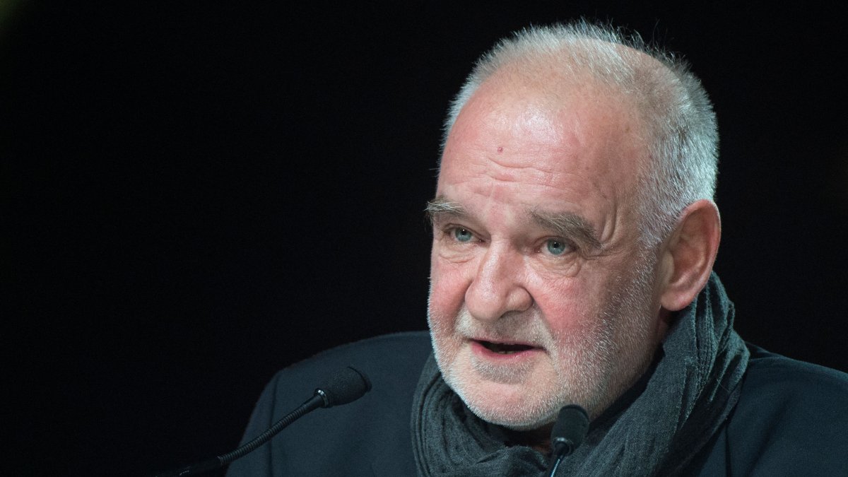 Hungarian film director Bela Tarr speaks during the opening ceremony of the 16th edition of the Marrakech International Film Festival, Marrakesh, Morocco, Dec. 2, 2016. (AFP Photo)