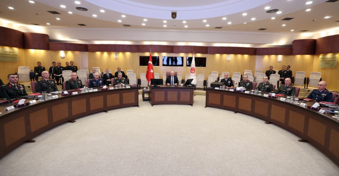 Defense Minister Yaşar Güler chairs an annual meeting in Ankara, Jan. 3, 2026. (AA Photo)