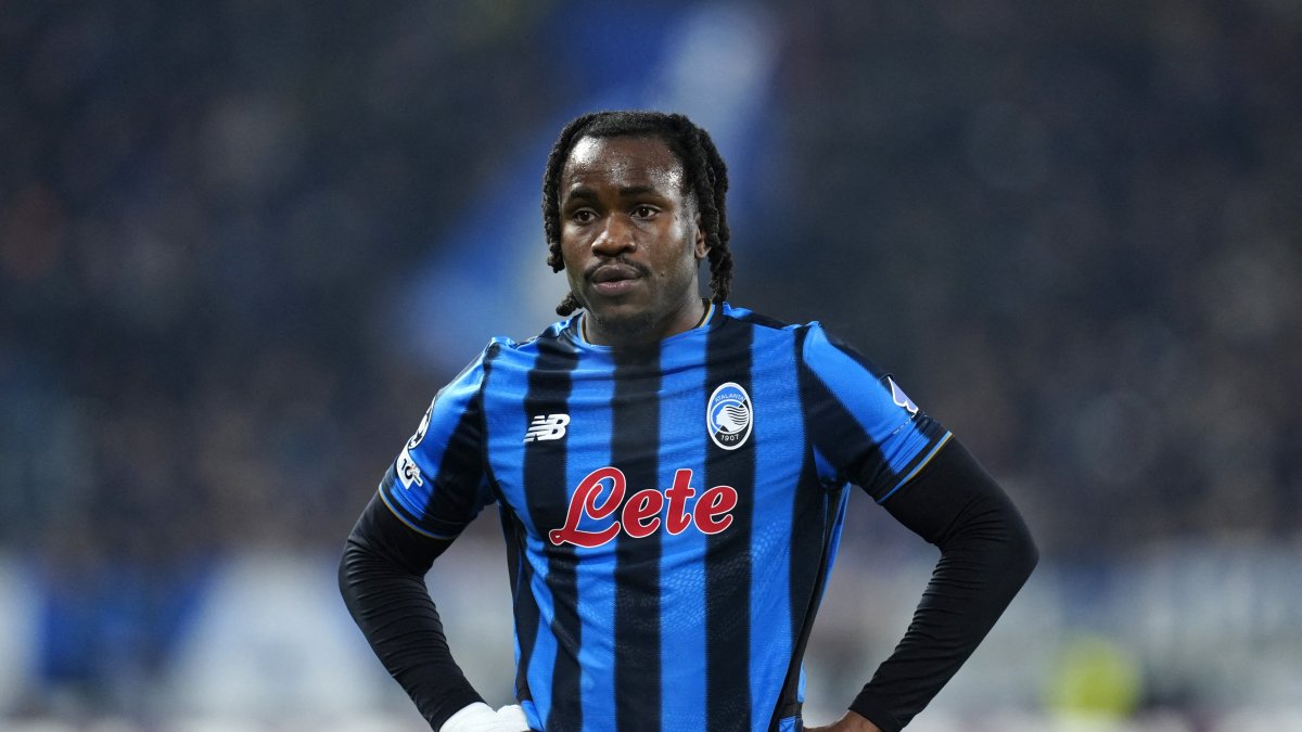 Atalanta's Ademola Lookman looks on during the UEFA Champions League match against Chelsea at Gewiss Stadium, Bergamo, Italy, Dec. 9, 2025. (Reuters Photo)