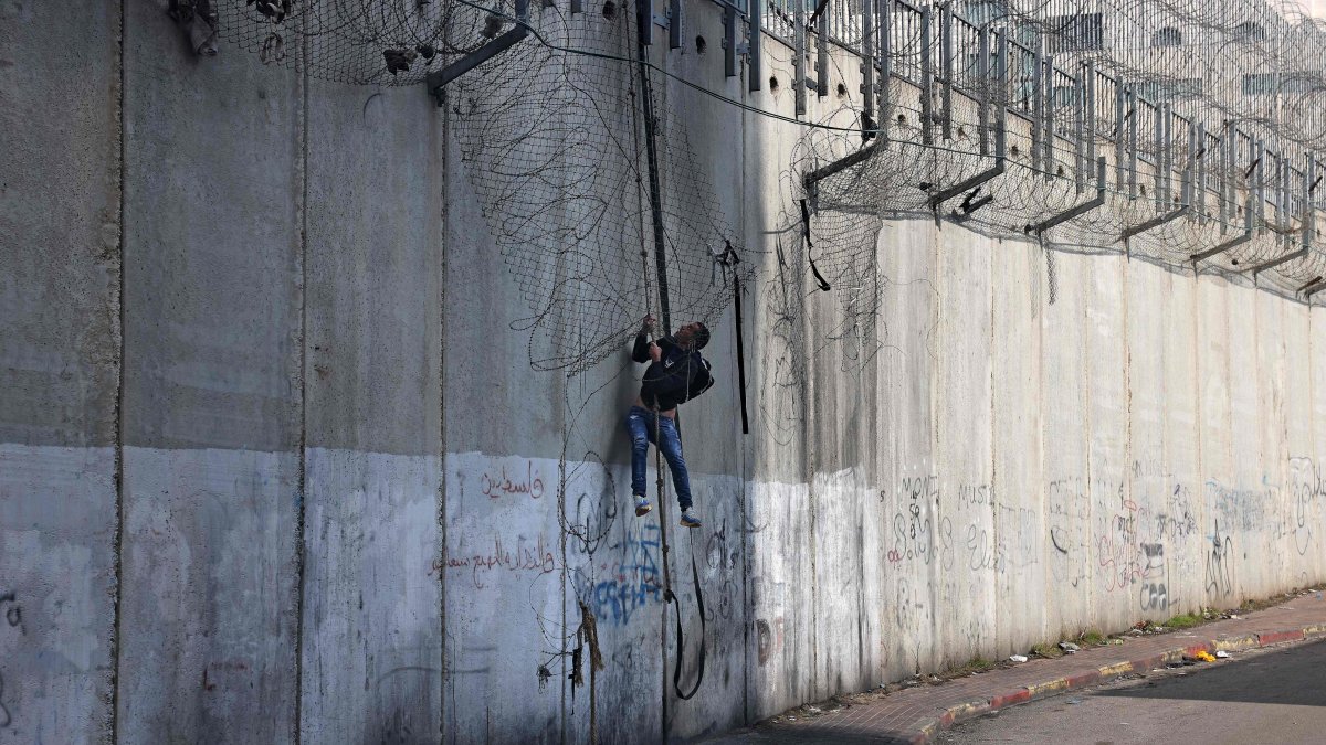 UN urges Israel to end 'apartheid' against West Bank Palestinians