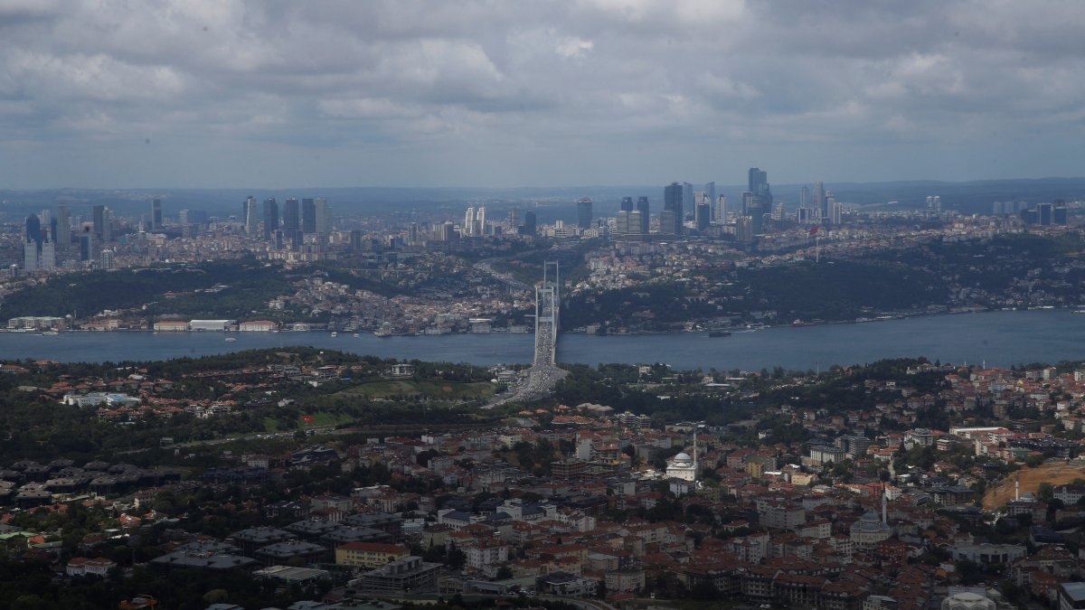 The European side of the city and the Bosporus are seen from the residential areas of the Asian side of Istanbul, Türkiye, July 26, 2024. (Reuters Photo)