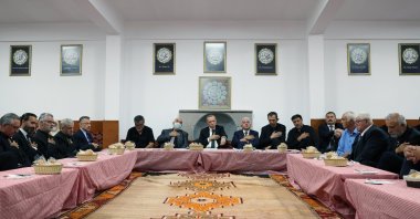 President Recep Tayyip Erdoğan breaks fast with the Alevi community at the Hüseyin Gazi Cemevi in Ankara, Türkiye, Aug. 8, 2022. (AA Photo)