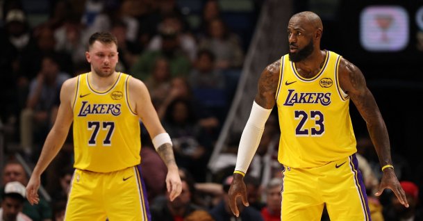 Los Angeles Lakers' LeBron James (R) and Los Angeles Lakers' Luka Doncic look on during the game against the New Orleans Pelicans at Smoothie King Center, New Orleans, U.S., Jan. 6, 2026. (AFP Photo)